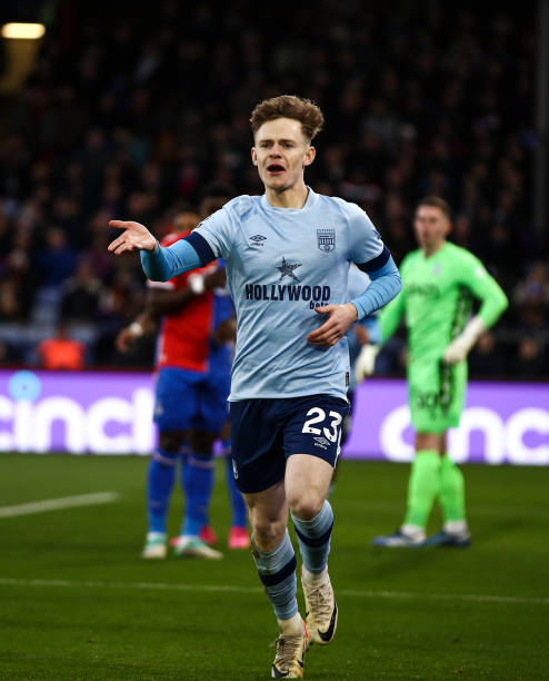 边路突破和 边路突破和