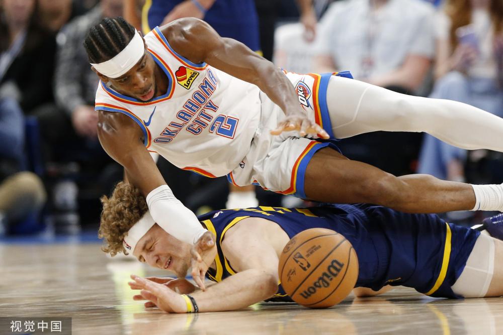 春意盎然的 春意盎然的