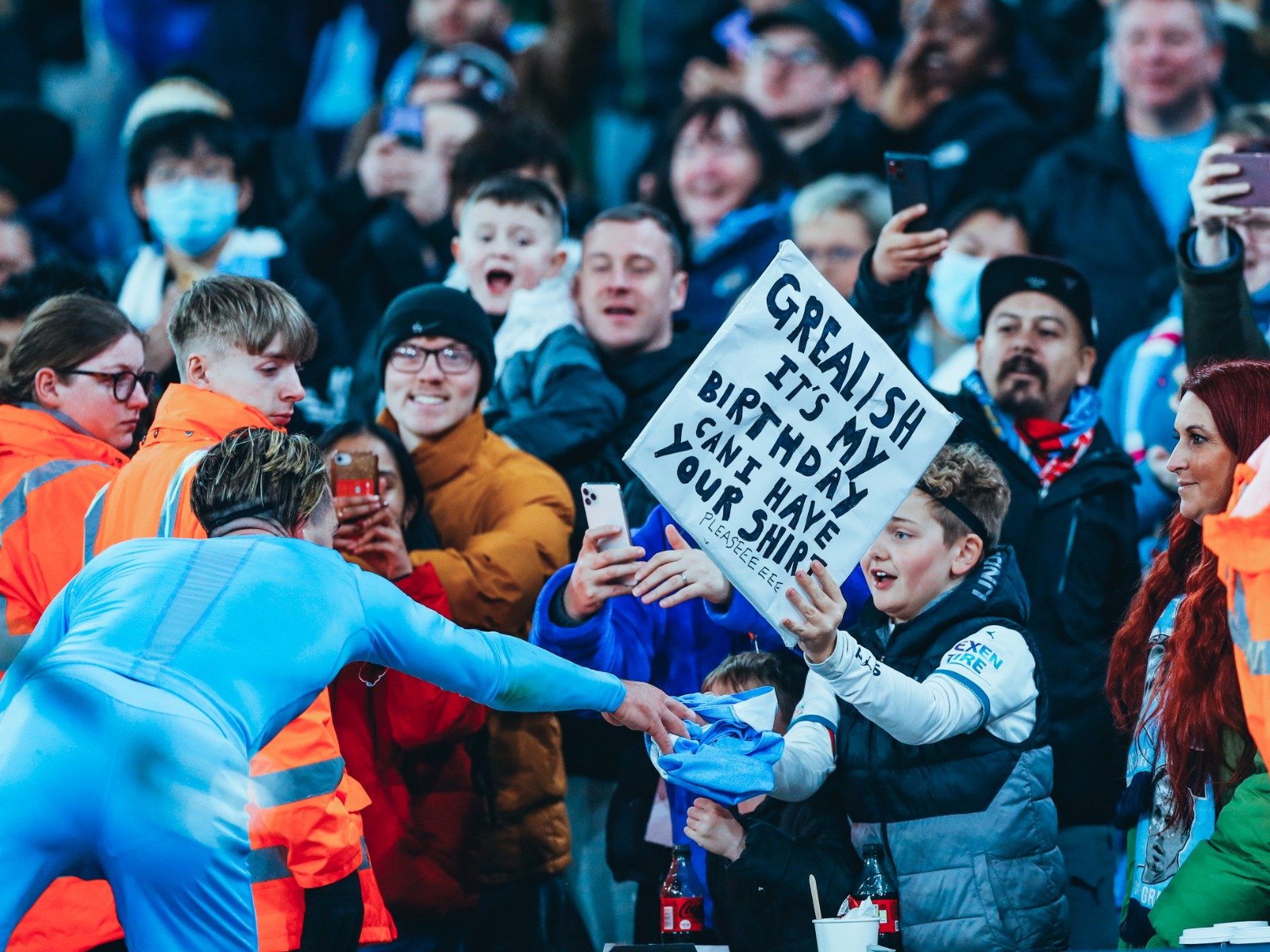 在萨内的职 在萨内的职